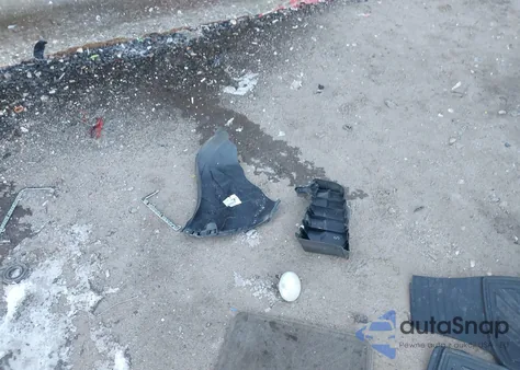 2011 Ford Escape Hybrid Limited z USA, uszkodzony, nr VIN 1FMCU4K33BKB64409